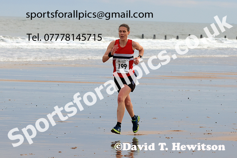 The 2024 Blyth Beach Run, Northumberland.   Photo: David T. Hewitson/Sports for All Pics